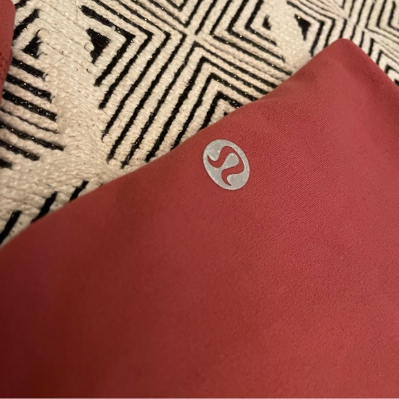 COPY - Lululemon Align High-Rise Crop 21" Pink - Picture 5 of 9